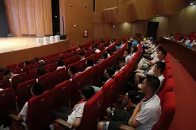 「大连理工大学分营开营第一课：院士讲座」智能分子工程——彭孝军院士图片