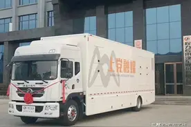 东风多利卡卫星通讯指挥车图片