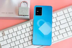 为什么懂行的人都不推荐买二手机？安卓苹果分了家图片