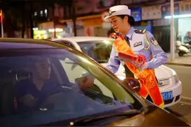 致敬，鮀城美丽的警花！图片