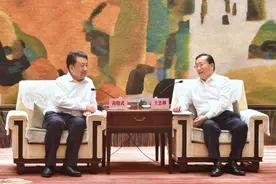 王忠林与中国电子董事长芮晓武座谈图片
