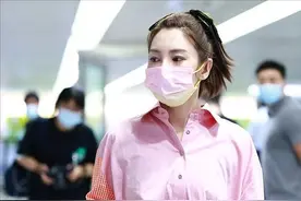 被夸散发着“肉香”的张雨绮，身材真的好，穿宽松的裙子也很美图片