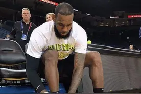 看了詹姆斯的脚、姚明的膝盖、科比的手，你还羡慕他们的高薪吗？图片