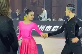 马伊琍大女儿参加拉丁舞比赛，拿倒数第二好失落，不见老爸文章？图片