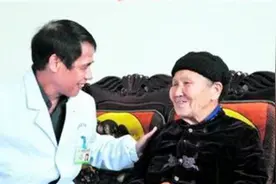 127岁农村老人，一生跨越三个世纪，送完亲人朋友后自己被留下了图片
