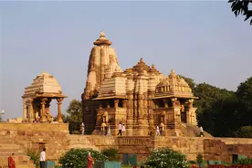 印度以肤色区分种姓，那中国人在印度，属于什么种姓？图片