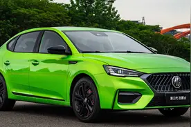 第三代名爵6动力再升级，换湿式双离合6秒破百，自带宽体原厂改装图片