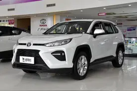 都是TNGA平台，这台RAV4的小兄弟怎样？带你看丰田威兰达图片