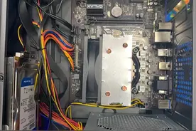 一块固态硬盘就解决的事情，何必搬着电脑到处跑，这不是找坑吗？图片