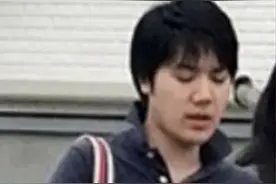 日本真子公主违抗父母警告，偷偷与男友约会，地铁上行为亲昵图片