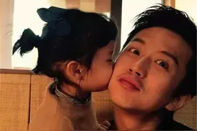 邓超跟女儿聊天记录曝光，说出家长心声：理解他为啥退出跑男了图片