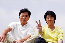 撤侨令一出,进退两难的美籍华人王力宏,“败”给了成龙儿子房祖名图片