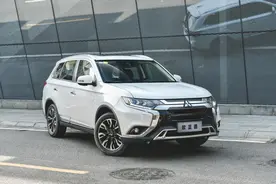20万元就能买到四驱7座的SUV，欧蓝德这款车值得一看图片