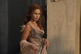 美剧《斯巴达克斯》女角色“凶猛”程度排行：一个比一个凶图片