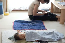 家长强迫孩子午睡一年，孩子身高生长缓慢，医生：至少损失3厘米图片
