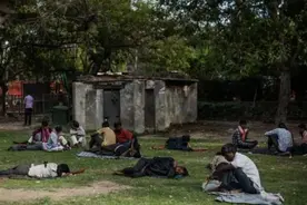 “无知”害人！印度村庄陷入死亡循环，村民：去了医院相当于等死图片