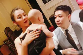 曹云金前妻大秀身材，身后豪宅吸睛，她也不再是当初的恋爱脑图片