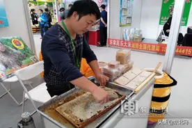 稻壳餐具亮相 绿博会·大米节展品绿色亲民图片