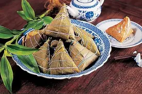 在日本的我们，端午节买不到粽子吃饭团行么？图片