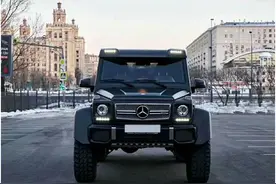 V8汽油机，百米加速仅6秒，大玩具六轮奔驰G63皮卡了解一下图片