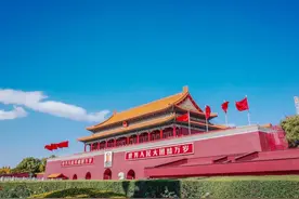 始终不渝地坚持社会主义 坚持不懈地走中国特色社会主义道路图片