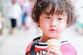 《爸爸去哪儿》小卷毛“胖轩”进入国家队了图片