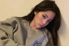 平平无奇的灰色运动服，居然这么抢手？图片
