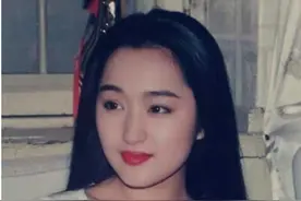 “可怜”的杨钰莹，“她经历过的悲情午夜梦回时可曾后悔过图片