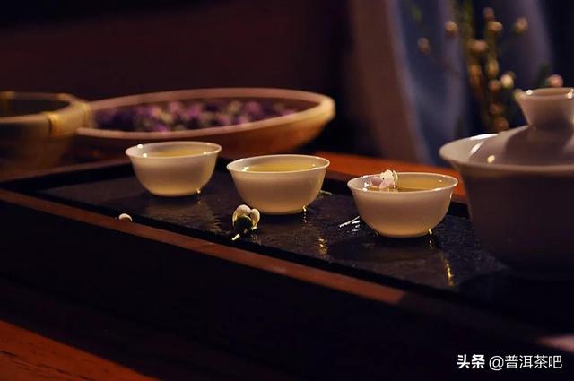 鍥犱负涓€绉嶈尪棣欒€屾粙鍏讳竴绉嶇敓娲伙紝鍥犱负涓€绉嶇敓娲昏€屾敹钘忎竴搴у煄甯? onerror=