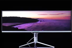 一米多长的显示器你见过吗？43.8英寸泰坦军团显示器P43UG评测图片