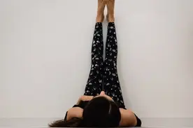 增强淋巴系统缓衰老瑜伽序列：一种提高你免疫系统的柔和瑜伽练习图片