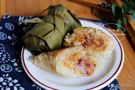 端午的粽子，属这个好吃，咬上一口可香了，我家一包几十个图片