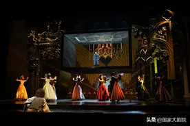 听王晓鹰导演讲话剧《基督山伯爵》的创作图片