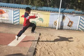 11岁小学生坠楼之谜：一个孩子的内心黑洞图片