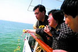 大连五七空难，112人罹难，一位乘客买了7份意外险，意欲何为？图片