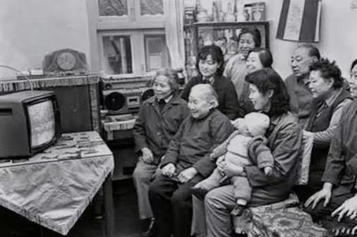 ��ʧ�ĳ��磺���ղʵ��������񳹵׵��ӣ���˭����������