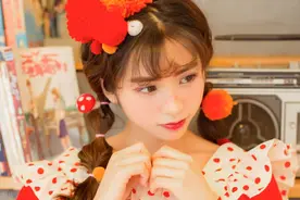 故事：女子遭继父虐待离家出走，被骗到马戏团关在笼子改造成动物图片