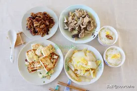 儿子读高三，陪读妈妈做的午餐，三菜一汤，简单营养，孩子特喜欢图片