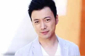 曹炳坤：厨师出身，为赚外快当群演，和狗学演戏，因潜伏一炮而红图片