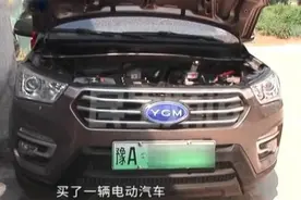 大妈花4.6万买新车，开回家才知是“三手车”？4S店还不承认图片