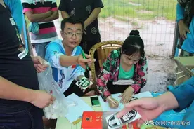 黑坑撒化肥，大多数钓友抱憾而归，唯独他狠狠给老板上了一课图片