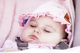 孕妇生产面临生死的考验：妻子生产后，成为了一位伟大的母亲图片