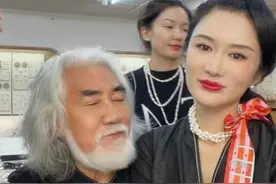 “情史漫天”张纪中：70岁再娶妻，与前妻大打出手，现任小他30岁图片