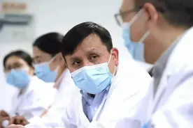 专访 | 张文宏：深入科研给了我们宣传的底气图片