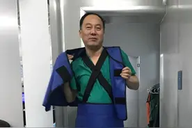 穿着铅衣上“战场”——记长治市人民医院介入血管外科主任赵永建图片