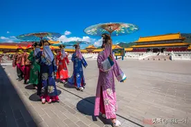 才知道这么多宫廷剧，原来不是北京故宫拍的，而在浙江的“故宫”图片
