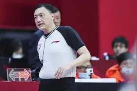 考试作弊被抓，曾对杨鸣大吼，CBA名哨现遭重罚图片
