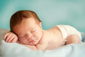 宝宝容易出现肠胃不适，正确应对这4种症状图片