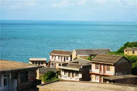 嵊泗海岛上有个漂亮的房子，无敌海景，吴彦祖用31天改造而成图片