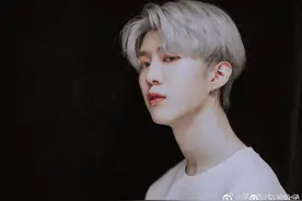 流量偶像范丞丞，染着金发又苏又帅图片